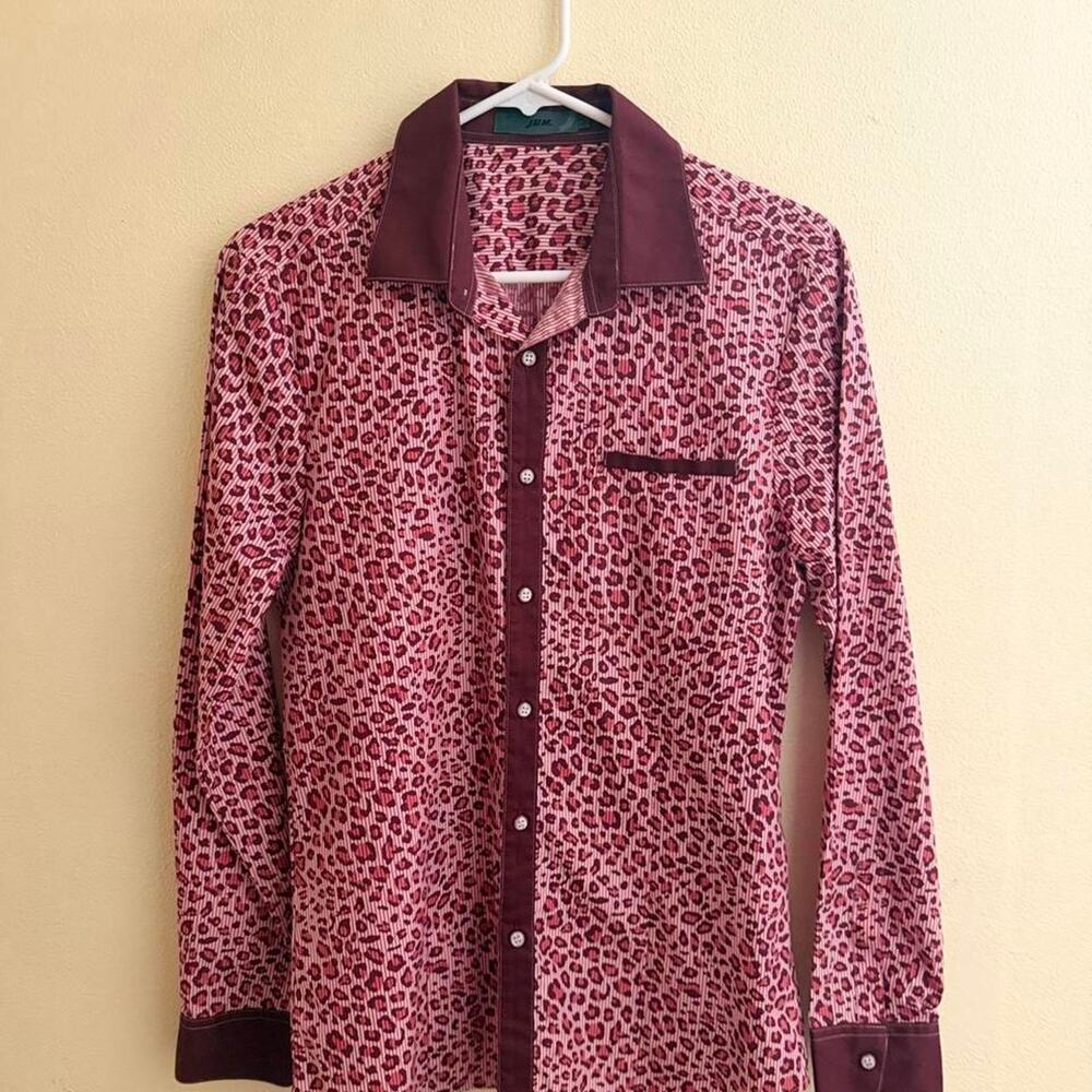 Jun medium pink burgundy leopard